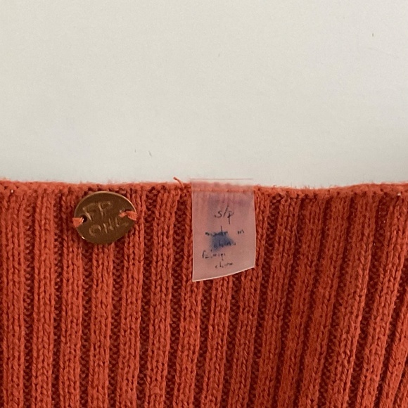 Free People One Ribbed Knit Tank Top Sz S Burnt Orange V-Neck Crop Cotton Boho - Picture 3 of 7